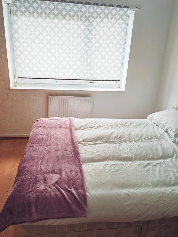 Holiday Home Манчестер Экстерьер фото