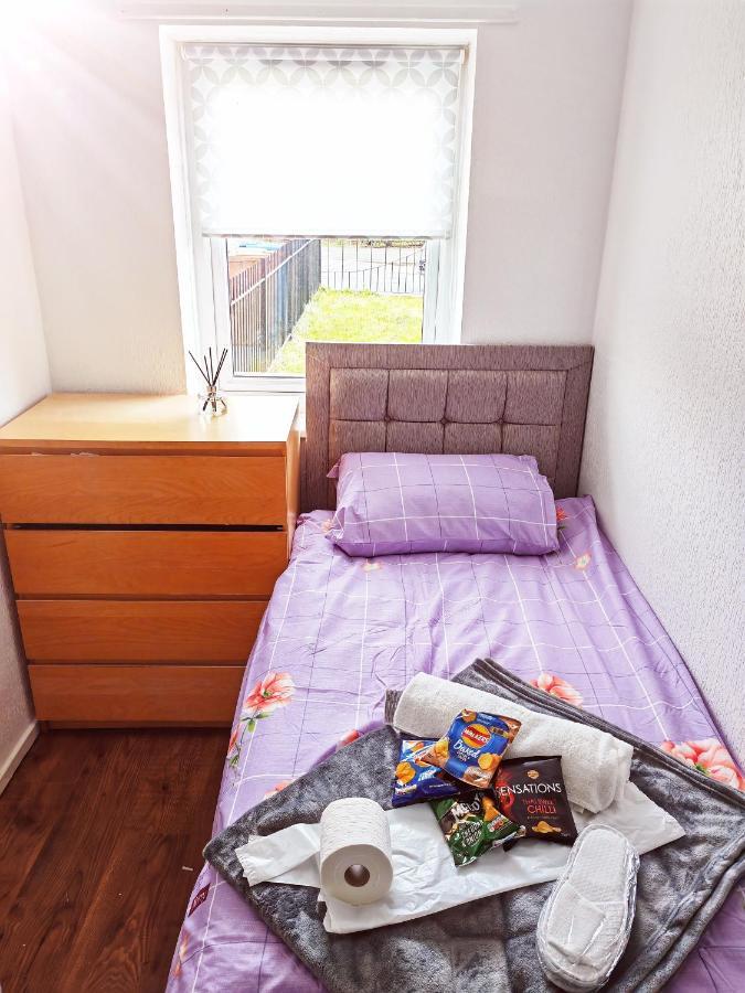 Holiday Home Манчестер Экстерьер фото
