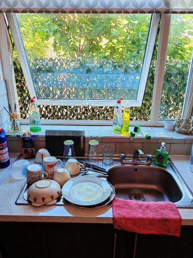 Holiday Home Манчестер Экстерьер фото